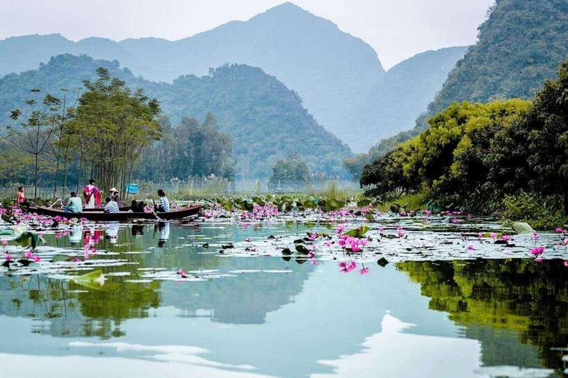 EXPLORE BEAUTY PERFUME PAGODA 1 DAY TOUR - Transportation Details