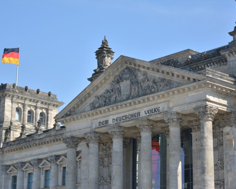 Explore Berlin Tour: History and Highlights - Key Points