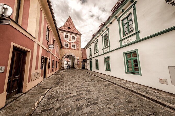 Explore Cesky Krumlov in 60 minutes with a Local - Key Points
