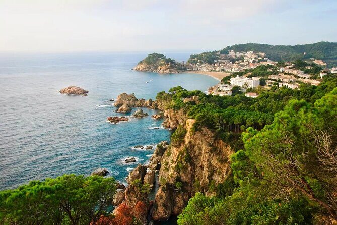 Explore Costa Brava & Tossa de Mar Coastal Trails, Snorkel & Meal - What Makes This Tour Stand Out?