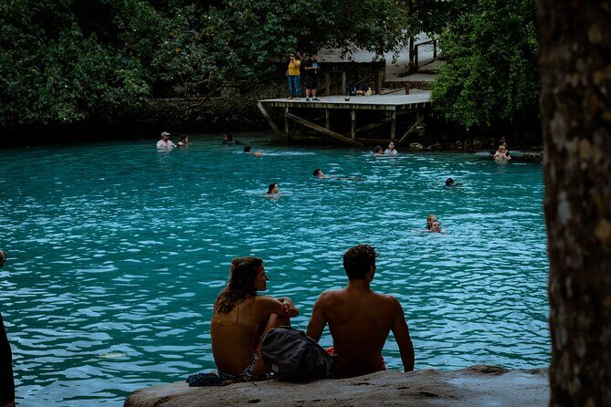 Explore Discover and Indulge Efate Tour - Key Points