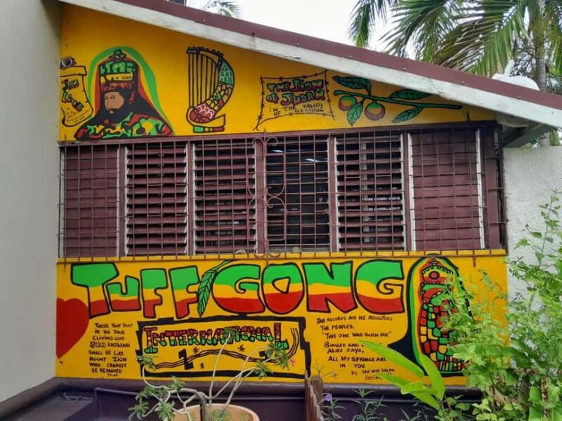 Explore Downtown Kingston and New Kingston: - A Closer Look at the Kingston Experience