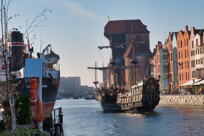 Explore Gdańsk: 6-Hour Private Guided Tour of Key Highlights - Customer Reviews and Feedback
