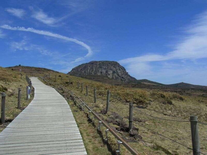 Explore Hallasan:Yeongsil Course Hiking Experience(Beginner) - FAQs