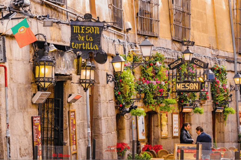 Explore Hapsburg Madrid: Interactive Tour With GPS - Connecting With Other Travelers