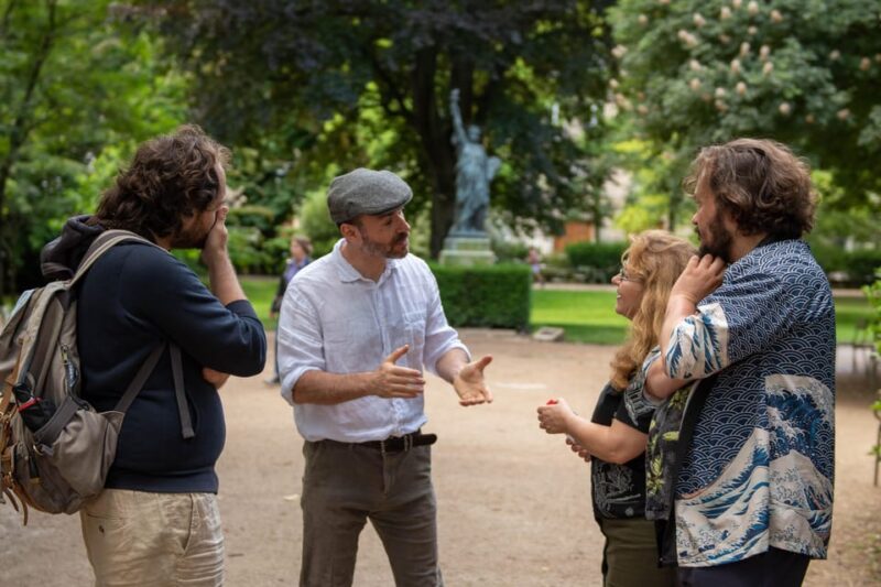 Explore Hemingway'S Paris With an Actor-Guide - Key Points