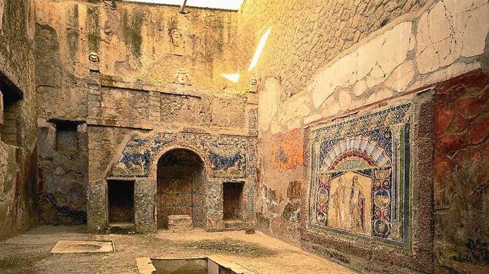 Explore Herculaneum: guided tour among the Roman ruins - An In-Depth Look at the Herculaneum Guided Tour