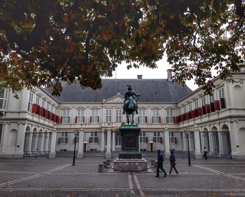 Explore History with a Photoshoot. (Private tour) - Discovering The Hague: A Personable Journey through Politics and Portraits