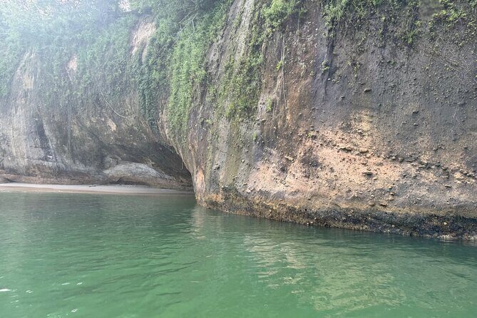 Explore Los Arcos and Playa - FAQ