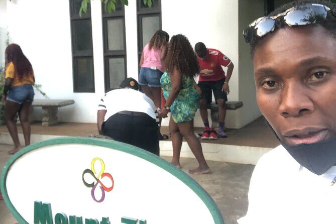 Explore Montego Bay to Bob Marley Mausoleum Nine Miles& Blue Hole - FAQ