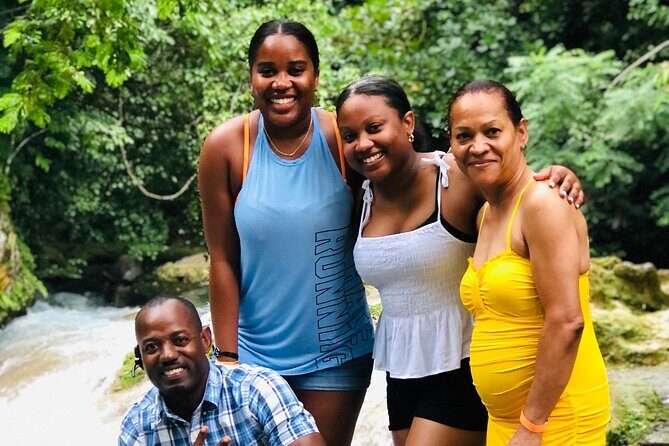 Explore Montego Bay to Exotic Birds and Herb Farm from MontegoBay - Key Points