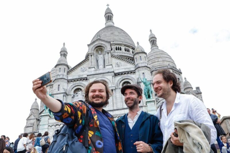 Explore Montmartre of the Impressionists With an Actor-Guide - Guided Experience