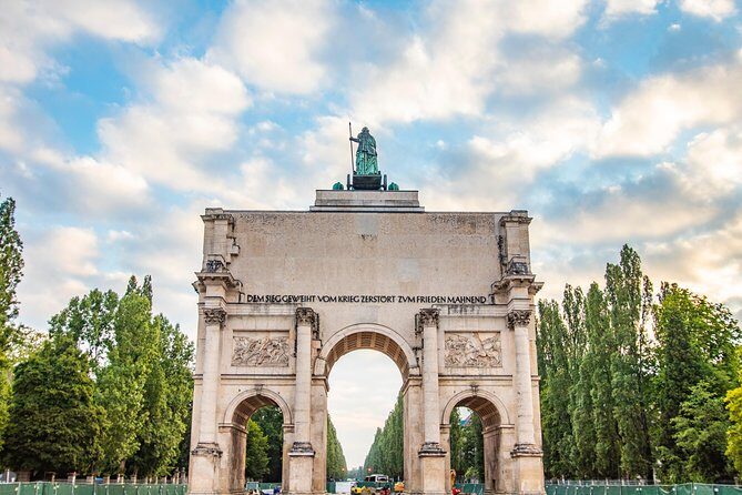 Explore Munichs History and Culture with a Local - Starting Point: The Market and Its Culinary Charm