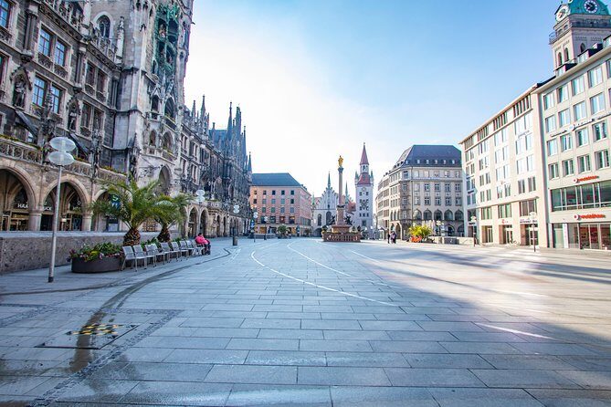Explore Munichs History and Culture with a Local - Odeonsplatz and Nearby Baroque Marvels