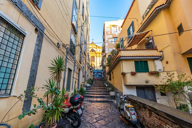 Explore Naples in 60 Minutes With a Local - Convenient Meeting and End Points
