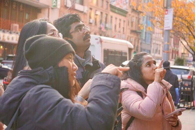 Explore New York with Scavenger Hunts Activity - Key Points