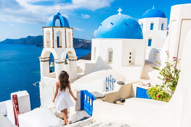 Explore Oia(IA) - Private Guided Tour - Famous Oia Castle