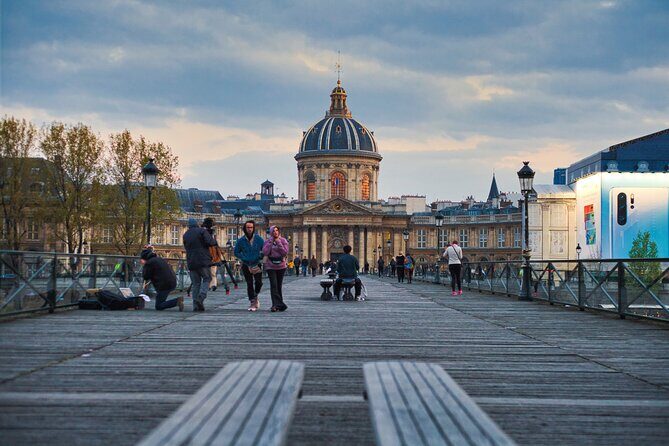 Explore Paris in 90 minutes with a Local - Who Should Consider This Tour?