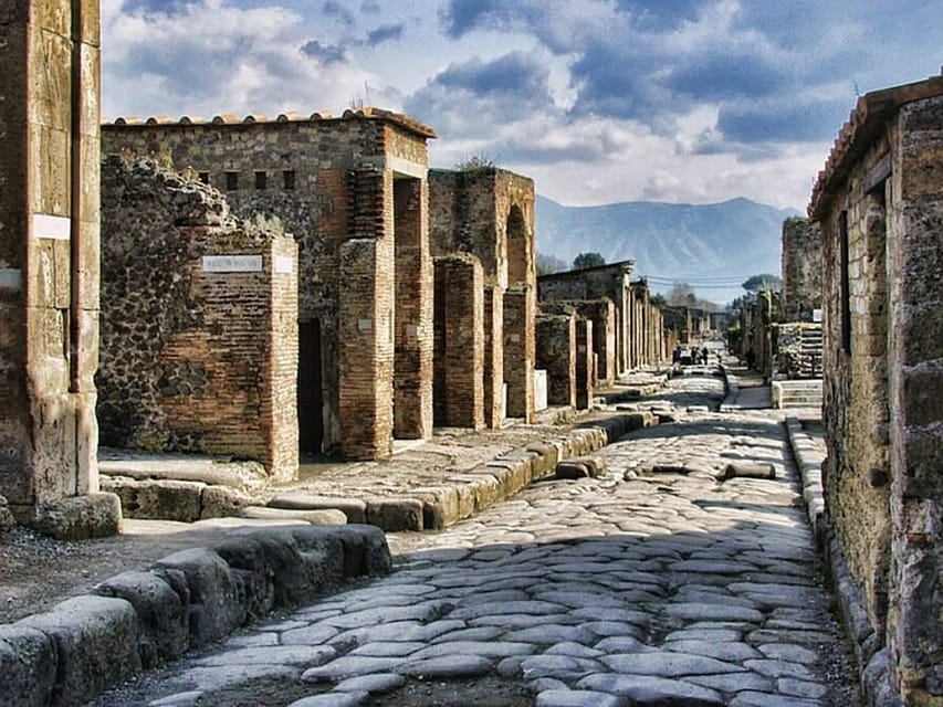 Explore Pompeii: Ruins, Forum & Ancient Villas Unveiled - FAQ