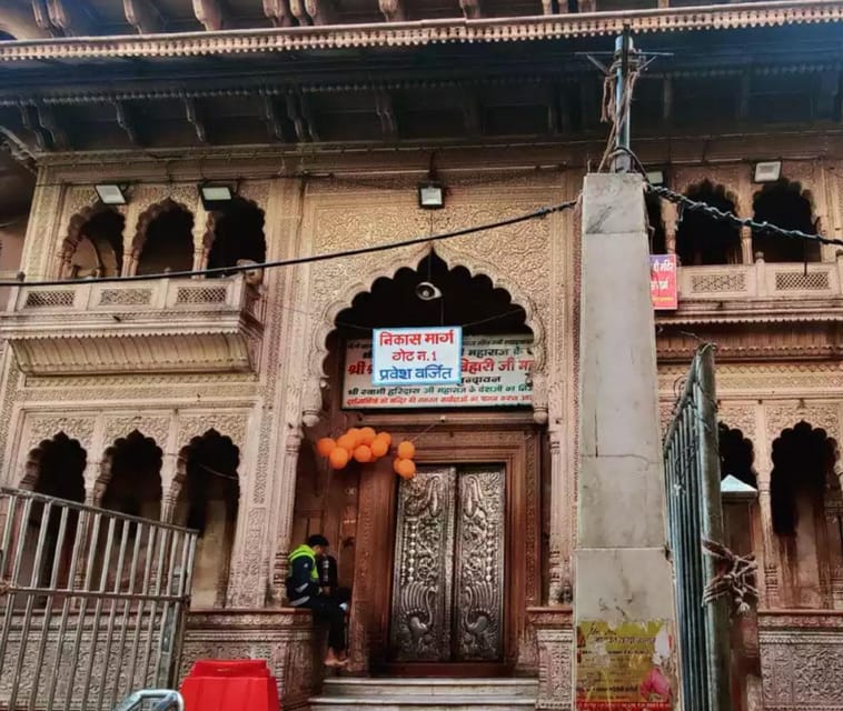 Explore Prem Mandir : Mathura Vrindavan Tour - Transportation Details