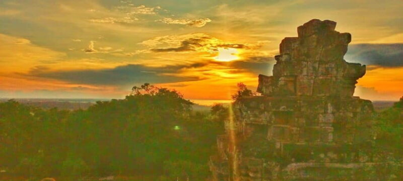 Explore some hidden gems of temples with sunset - Key Points