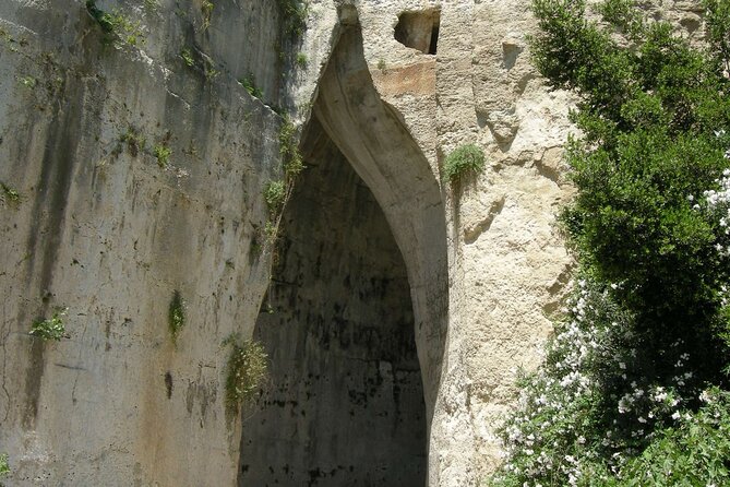 Explore Syracuse and Its Archaeological Park From Taormina - Meeting Point Details