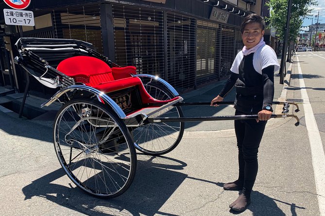 Explore Takayama by Rickshaw: Hotel Pickup Included - Discover Historical Sights and Architecture