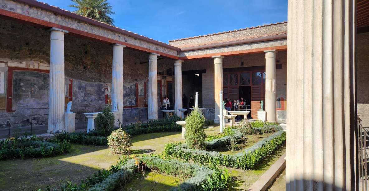 Explore the Archeological Site of Pompeii - Guided Tour of Pompeii