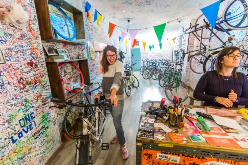 Explore Valencia by Night: 2-Hour Night Bike Tour - Customer Experience