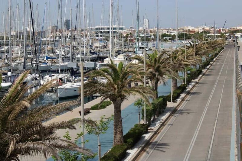 Explore Valencias Coast: Boat trip to Valencian Venice - Navigating the Experience