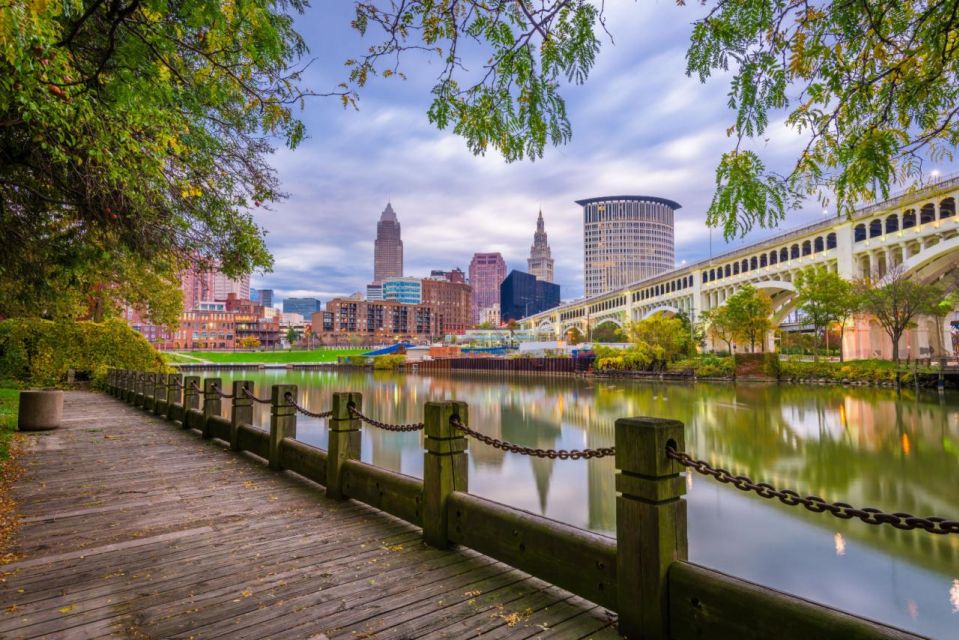 Exploring Cleveland With the Family – Walking Tour - Taking in Diverse Culture