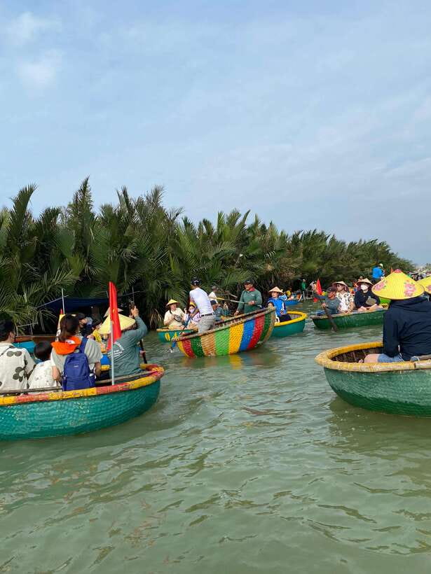 Exploring Hoi an Basket Boat Tour With Local People - Tour Overview and Pricing