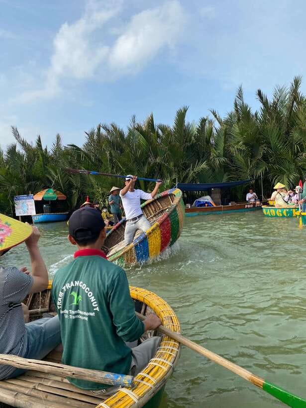 Exploring Hoi an Basket Boat Tour With Local People - Traditional Fishing Techniques