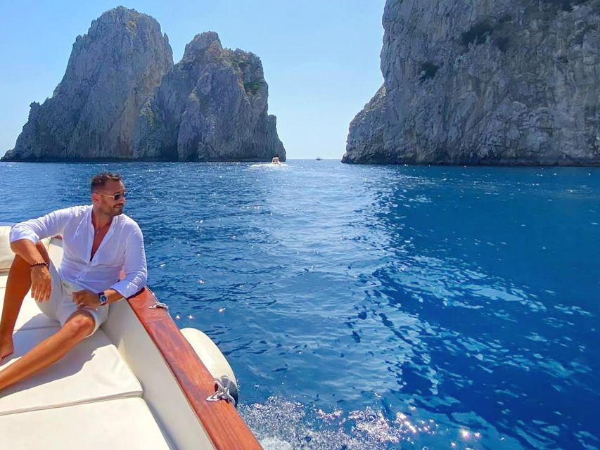 Exploring Italy: From Napoli to Capri - Highlights of the Experience