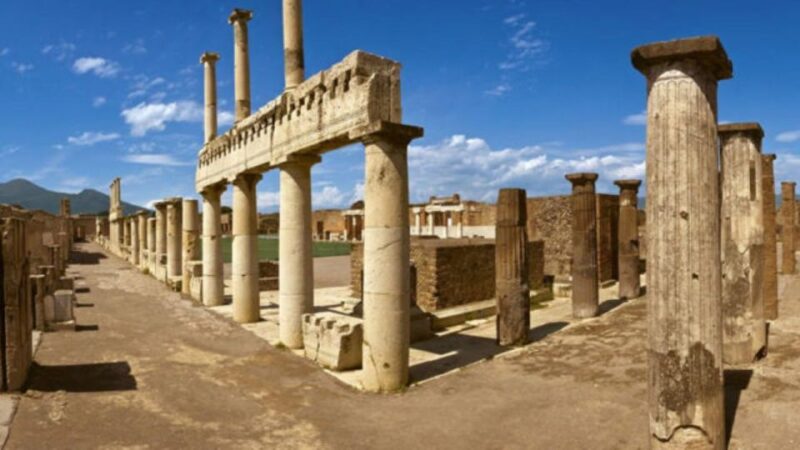 Exploring Pompeii Discovering the Ancient Ruins - Architectural Wonders and Artistic Marvels