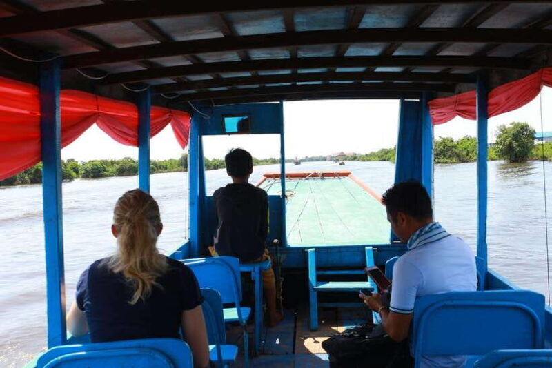 Exploring the Enchanting Kampong Phluk Floating Village - Why This Tour Offers Great Value