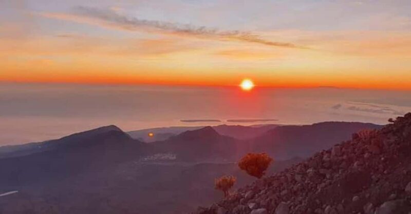 Exploring the Wonders of Rinjani: 2 Days Senaru Crater Rim - Day 1: The Ascent