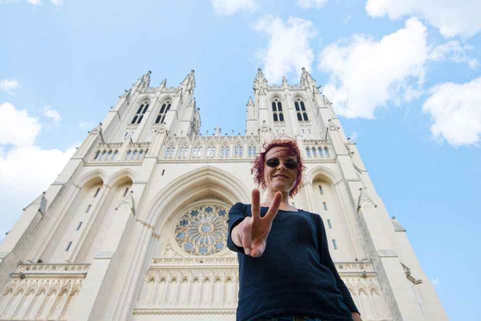 Exploring Washington's Iconic Landmarks - Reflecting at Vietnam Veterans Memorial
