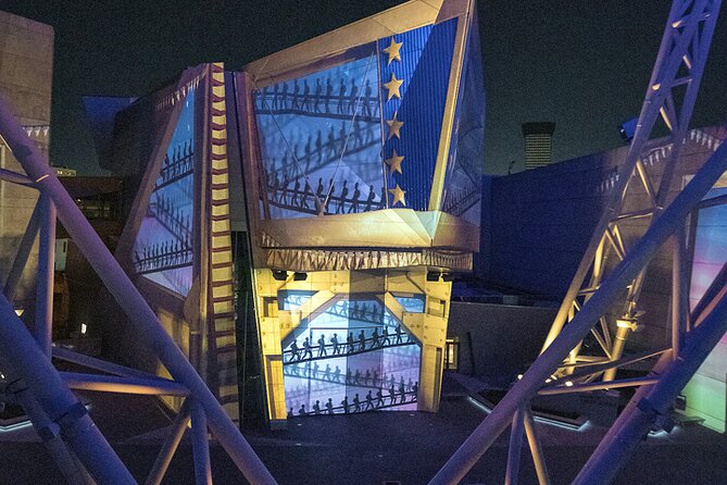 Expressions of America - Outdoor Sound & Light Show at The National WWII Museum - Booking Information