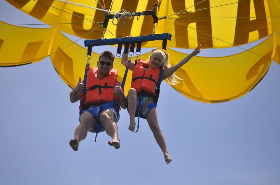 Extraordinary Parasailing Excursion - Skilled Personnel Assistance