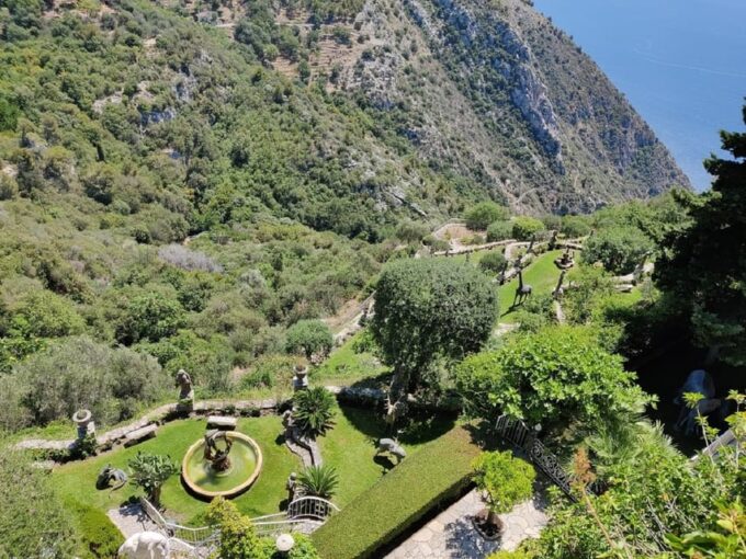Èze: Walking Tour With a Local Guide - Ask Away