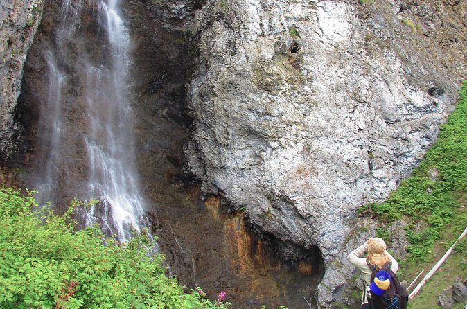 Fairy Falls and Grand Prismatic Overlook Hike with Lunch - Frequently Asked Questions