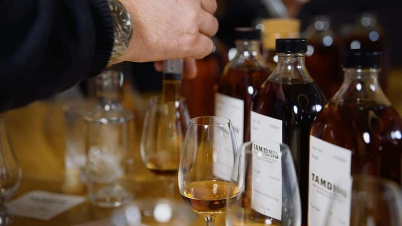 Falkirk: Create your own Malt Whisky at Rosebank Distillery - Key Points