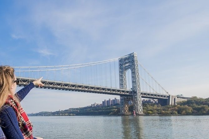 Fall Foliage Cruise on Yacht Full Moon Review - Timing and Accessibility Considerations