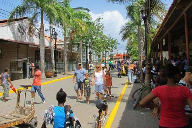 Falmouth Shore Excursion: Historic Sightseeing Tour and Doctor's Cave Beach - An In-Depth Look at the Tour