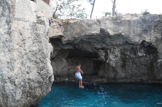 Falmouth Shore Excursion: Negril in One Day Sightseeing Tour - FAQ