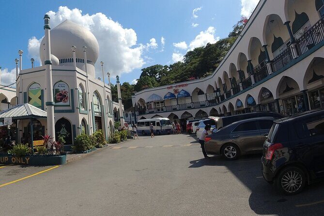 Falmouth to Ocho Rios Guided Tour (Dunn's River Falls & Shopping) - Transportation & Group Dynamics