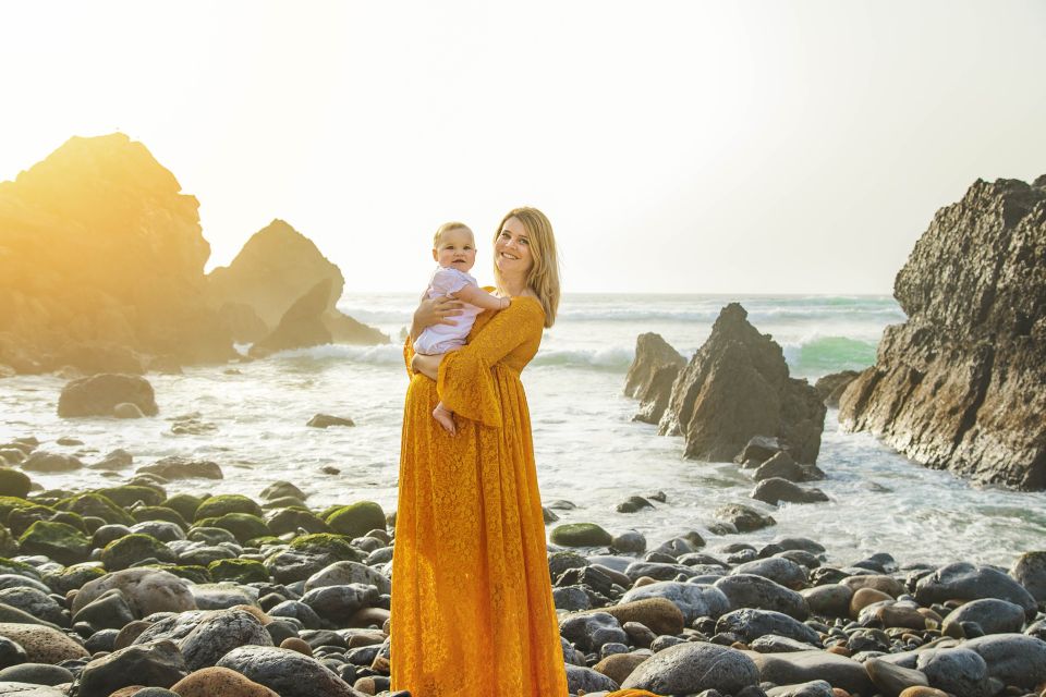 Family & Couples Photo Shoot in Lisbon, Cascais, Sintra - Transportation and Dining Options