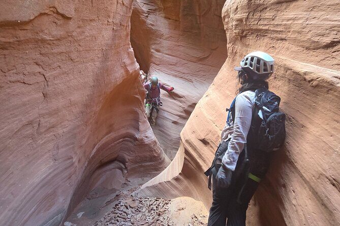 Family-Friendly Slot Canyon Adventure near Hanksville - Practical Details and Tips