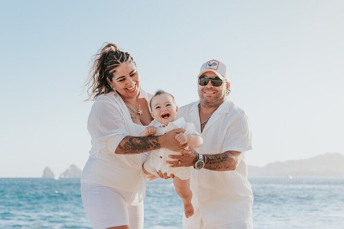 Family photo shoot on beach monuments - Key Points